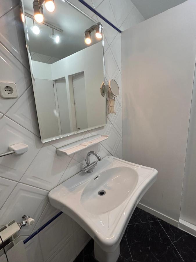 Villa Rooms Madrid Ngoại thất bức ảnh